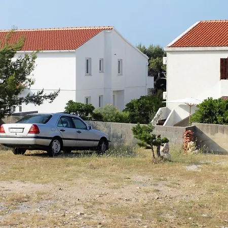 Apartment By The Sea Kosljun, Pag - 3321 Kosljun