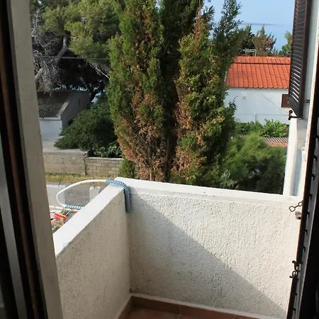 Apartment By The Sea Kosljun, Pag - 3321 Kosljun